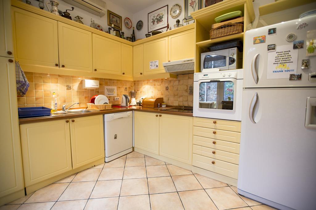 Sun Hostel Белград Екстериор снимка