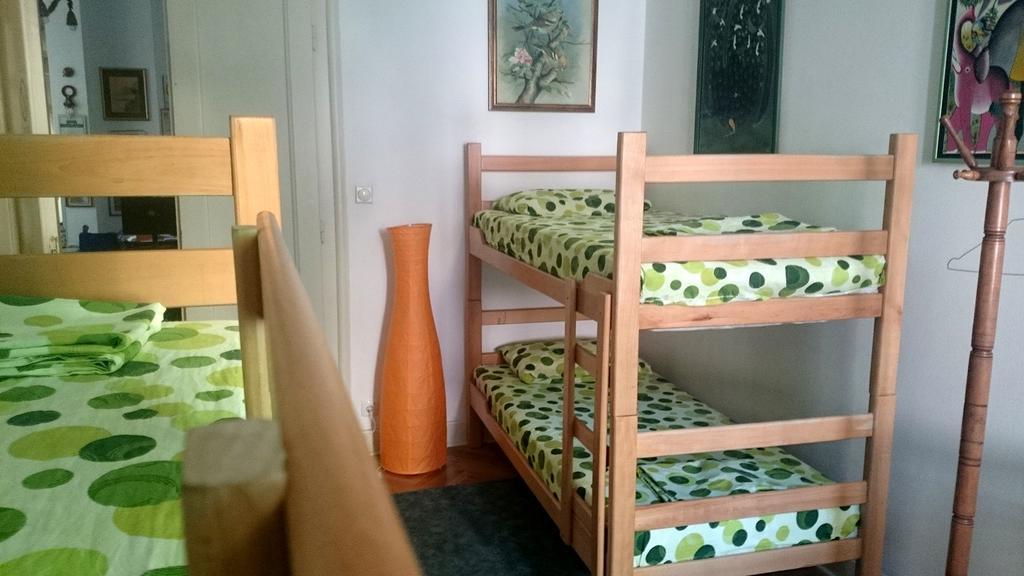 Sun Hostel Белград Стая снимка