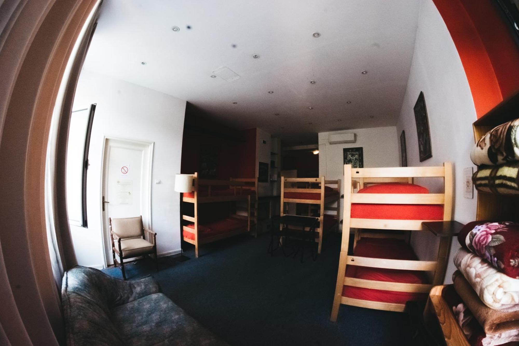 Sun Hostel Белград Екстериор снимка