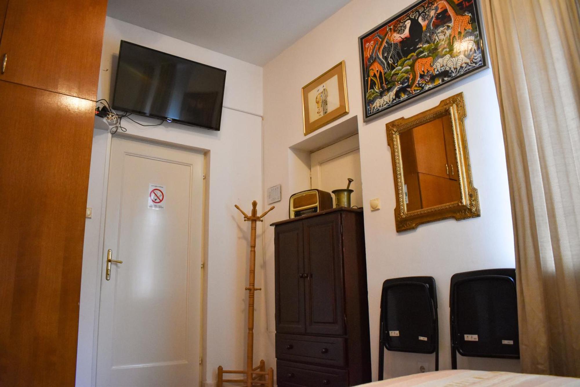 Sun Hostel Белград Екстериор снимка