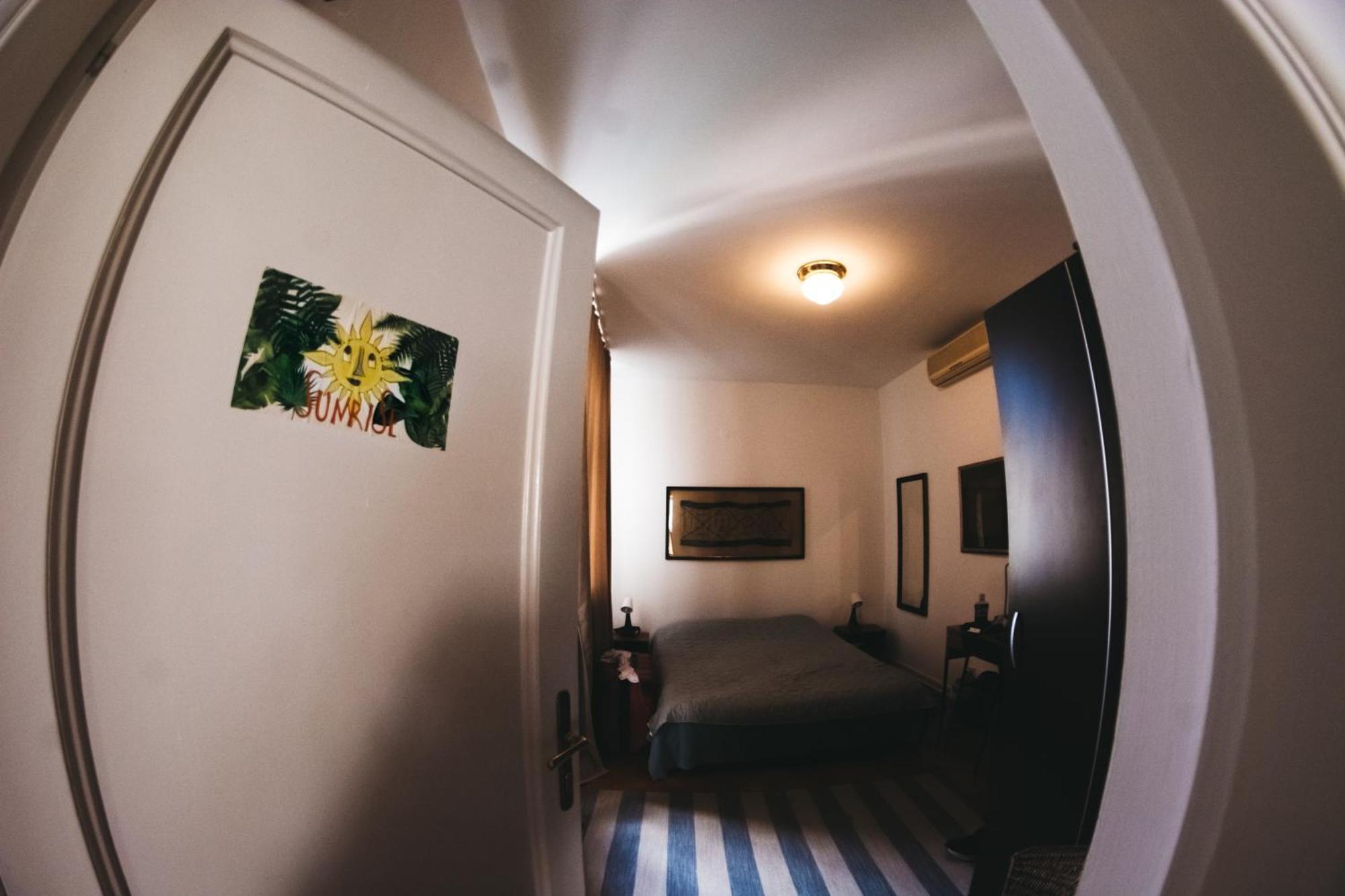 Sun Hostel Белград Екстериор снимка