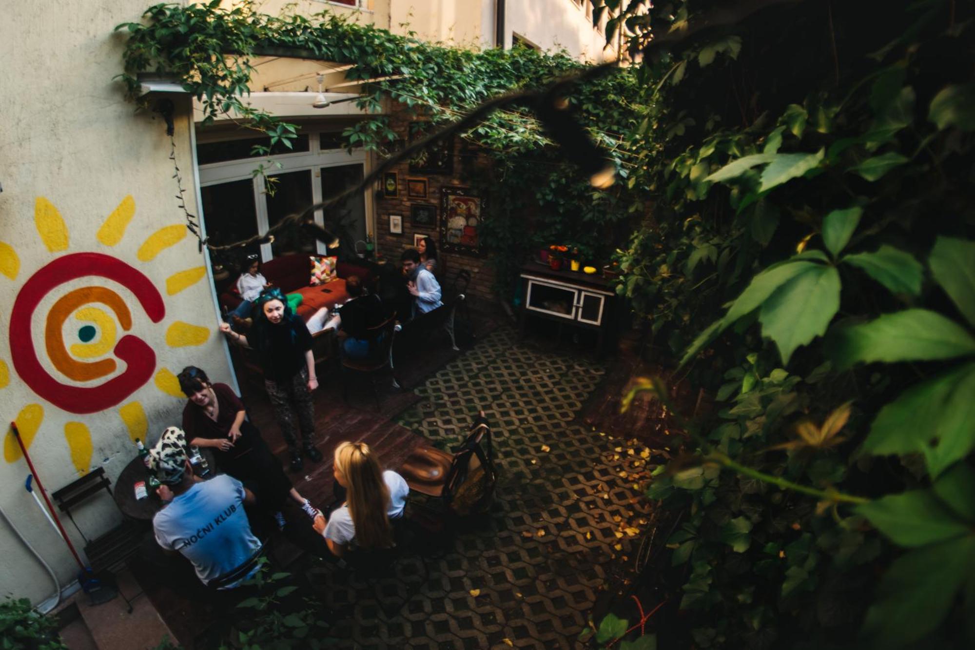 Sun Hostel Белград Екстериор снимка